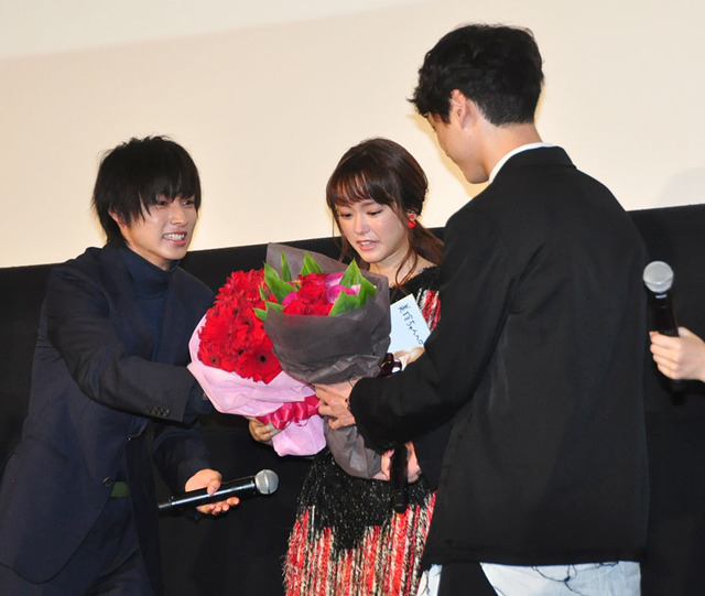 山崎賢人、桐谷美玲、坂口健太郎／『ヒロイン失格』初日舞台挨拶