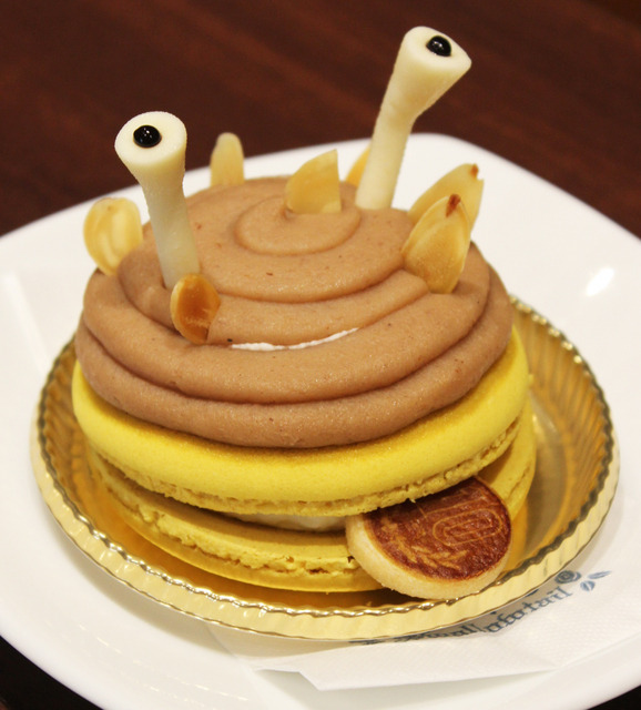 「カネゴンケーキ（750円）」