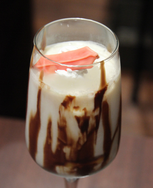 「ダダカクテル（800円）」