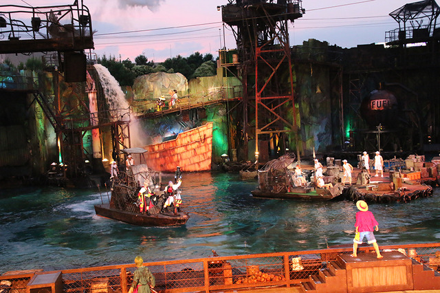 「ワンピース・プレミアショー」