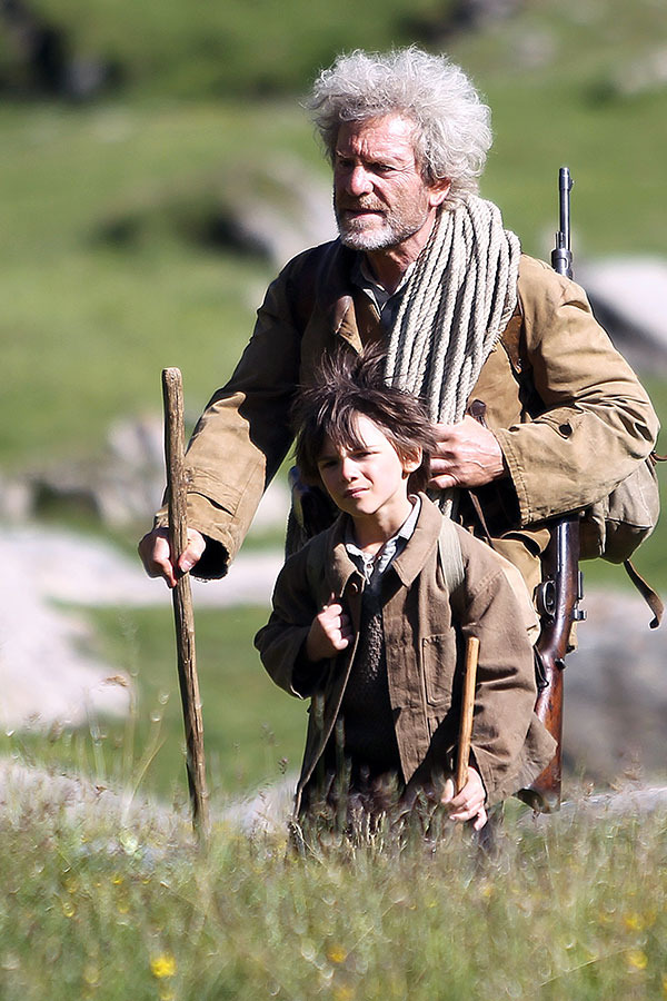 『ベル＆セバスチャン』(c)2013 RADAR FILMS EPITHETE FILMS GAUMONT M6 FILMS ROHNE-ALPES CINEMA