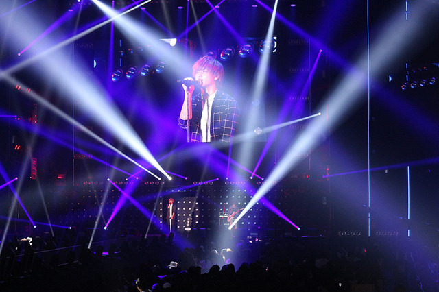 「EDGE of LIFE」-第21回 東京ガールズコレクション 2015 AUTUMN/WINTER(C)TOKYO GIRLS COLLECTION　2015 A／W