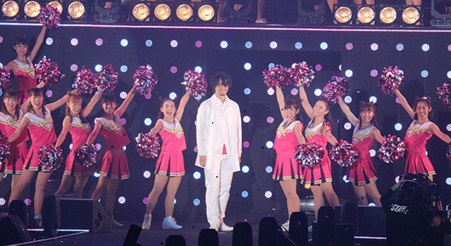 斎藤工-(C)TOKYO GIRLS COLLECTION　2015 A／W