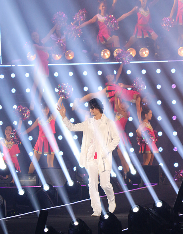 斎藤工-(C)TOKYO GIRLS COLLECTION　2015 A／W