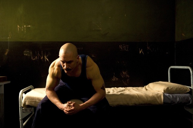 『ブロンソン』　(C)Red Mist Distribution Limited 2008