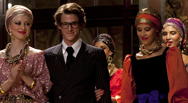 『サンローラン』（C）2014 MANDARIN CINEMA - EUROPACORP - ORANGE STUDIO - ARTE FRANCE CINEMA- SCOPE PICTURES / CAROLE BETHUEL