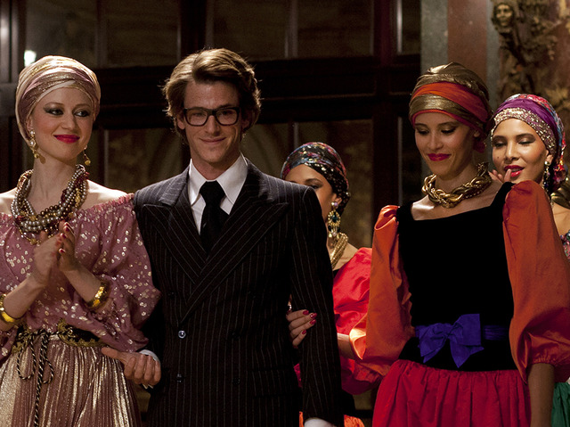 『サンローラン』（C）2014 MANDARIN CINEMA - EUROPACORP - ORANGE STUDIO - ARTE FRANCE CINEMA- SCOPE PICTURES / CAROLE BETHUEL