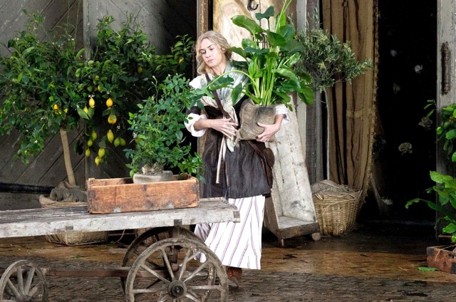 『ヴェルサイユの宮廷庭師』　（C）BRITISH BROADCASTING CORPORATION, LITTLE CHAOS LIMITED, 2014.