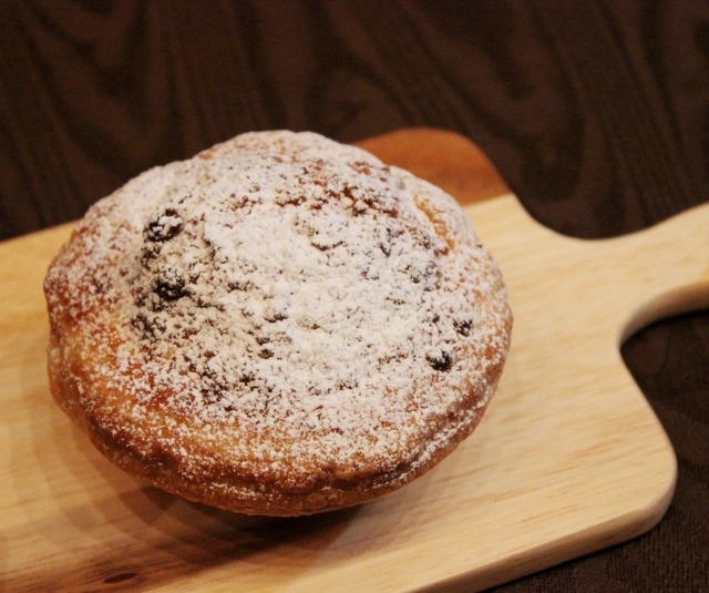 スイーツパイ（ラムレーズンバター／日本オリジナルメニュー）