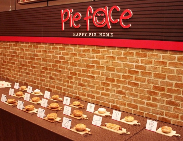 オーストラリア発祥のパイ専門店『パイフェイス』で販売される商品