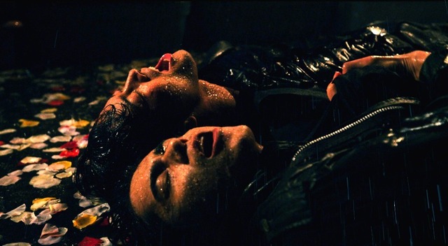 『GONIN サーガ』の雨降らし演出　（Ｃ）2015『GONIN サーガ』製作委員会