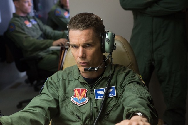 『ドローン・オブ・ウォー』（Ｃ）2014 CLEAR SKIES NEVADA,LLC ALL RIGHTS RESERVED.