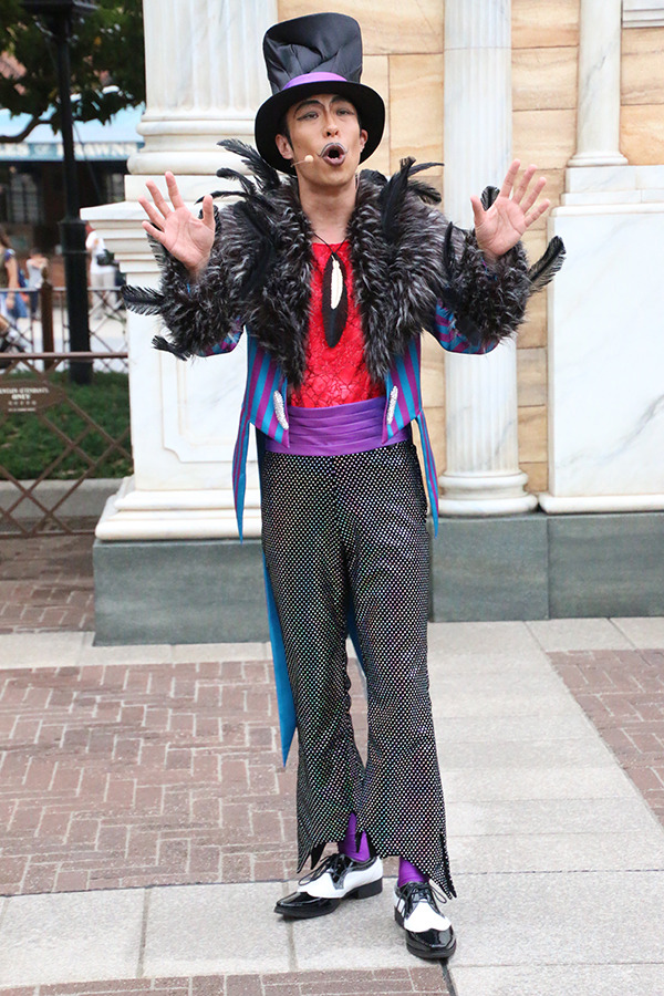 「ファッションチェック」／ヴィランズ・ハロウィーン・パーティー