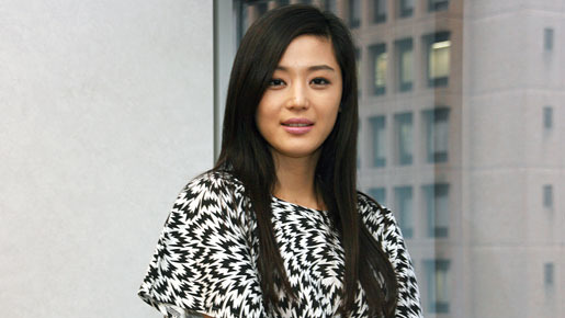 共演の小雪とは息もぴったり