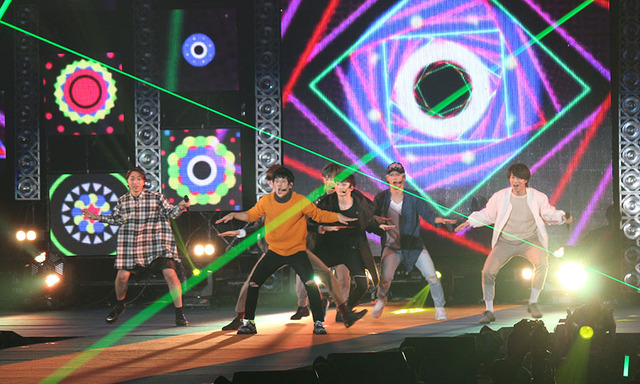 超特急- (C) GIrlsAward 2015 AUTUMN／WINTER