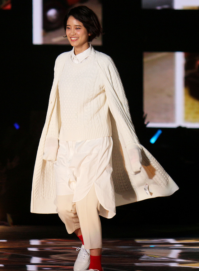 山崎紘菜- (C) GIrlsAward 2015 AUTUMN／WINTER
