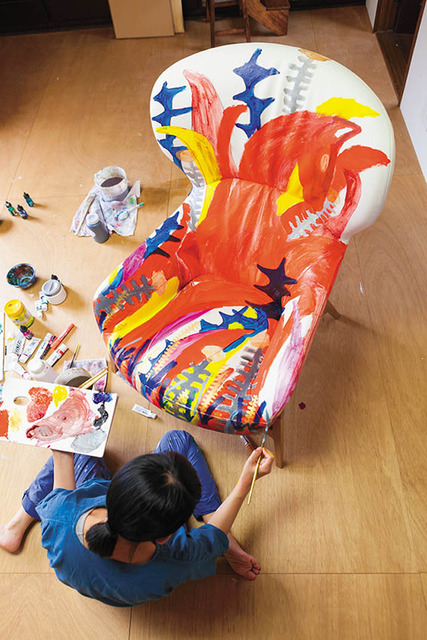 画家で絵本作家のミロコマチコがアルフレックスショップ東京にて初のインテリア空間とのコラボレーションとなるイベント「たいようのねっこ」を開催