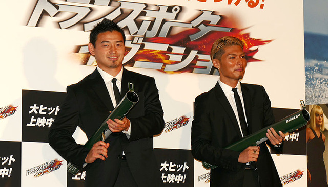 五郎丸歩選手、SHOKICHI／『トランスポーター イグニッション』ヒット記念舞台挨拶