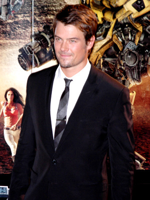 シャイアに負けない大歓声を浴びるジョシュ