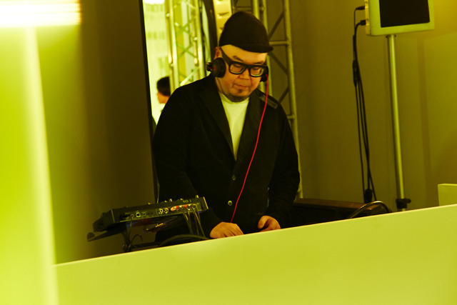 ナイキ ラボ×sacaiの2015 Fall＆ホリデーがローンチ。静と動の美しさをダンスで表現