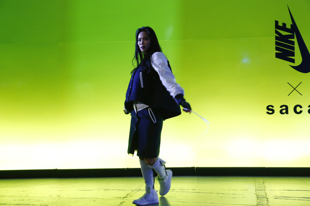 ナイキ ラボ×sacaiの2015 Fall＆ホリデーがローンチ。静と動の美しさをダンスで表現