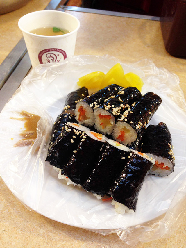 広蔵市場の麻薬キンパ