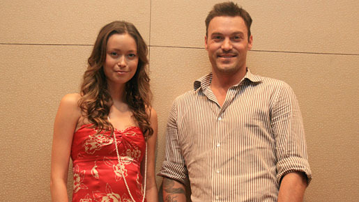 揃って仲良く来日！