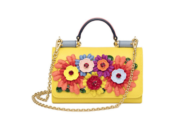 フォンバッグ 12万9,000円／ドルチェ＆ガッバーナ