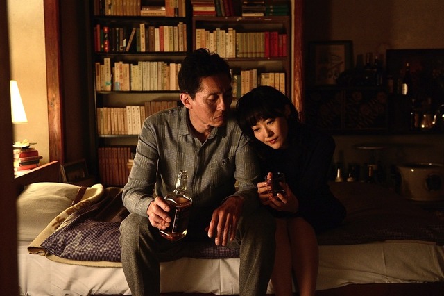 豊川悦司×鈴木京香　連続ドラマW「荒地の恋」　（C）WOWOW