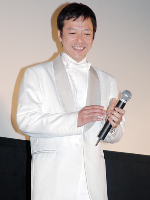 本気の白のタキシード