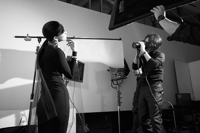 フォトグラファー伊藤彰紀によるライブファッションシューティング。