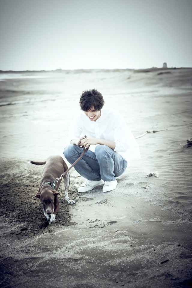 「福士蒼汰　メイキングDVD付卓上カレンダー　2016.4‐2017.3（仮）」／（C）東京ニュース通信社 Photo by Hayato Araki