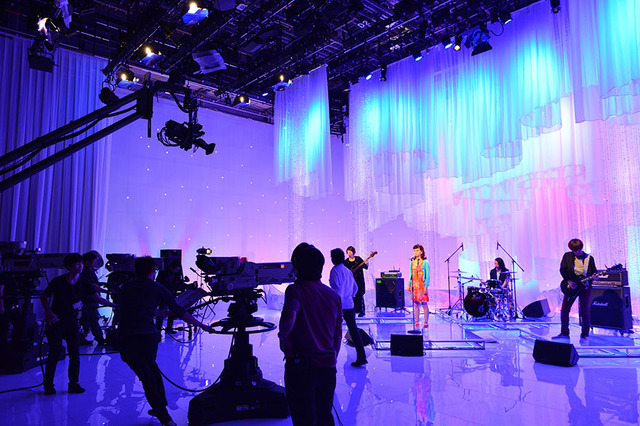 『あやしい彼女』撮影現場の様子 (C) 2016「あやカノ」製作委員会　(C) 2014 CJ E&M CORPORATION