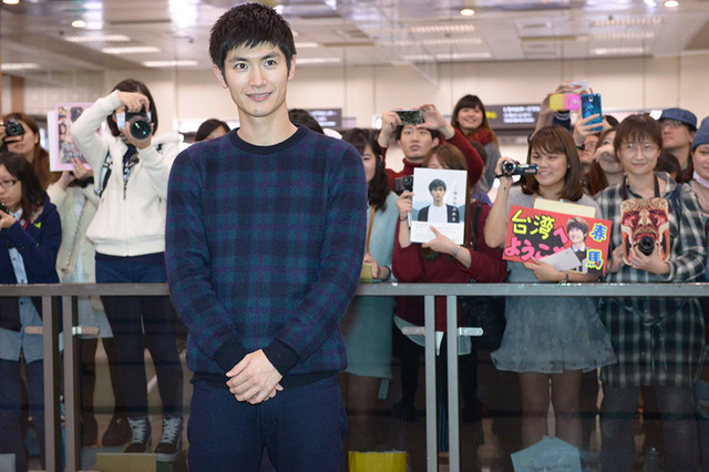 三浦春馬／空港