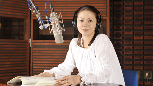 『劇場版ムーミン　パペット・アニメーション〜ムーミン谷の夏まつり〜』のナレーションを担当する小泉今日子