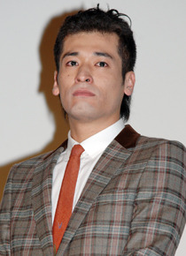 手紙が読みあげられると、目を潤ませた