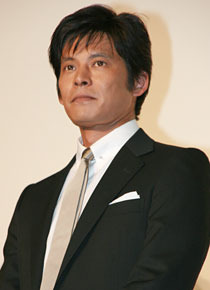 『アマルフィ 女神の報酬』　織田裕二