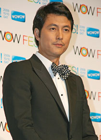 『きみに微笑む雨』　チョン・ウソン