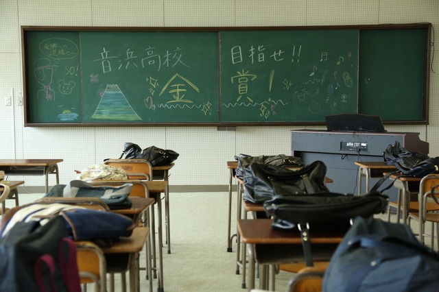 『桜ノ雨』（C） 2015 halyosy、藤田遼、雨宮ひとみ、スタジオ・ハードデラックス／PHP研究所／『桜ノ雨』製作委員会