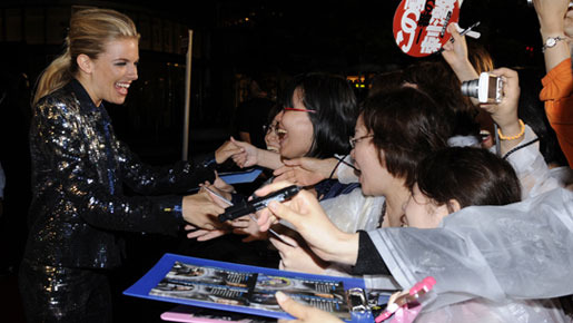 抜群のプロポーションで観客を魅了したシエナ