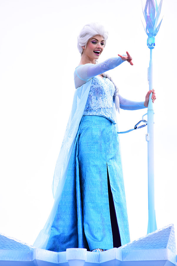 「アナとエルサのフローズンファンタジー」