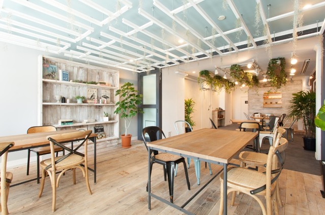 青山リノベーションスタジオ　カフェスペース