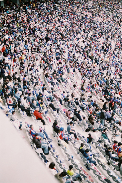 写真家の奥山由之による初の大型写真展「BACON ICE CREAM」がるパルコミュージアムにて開催