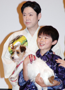 親子だけによく見ると似てる…？