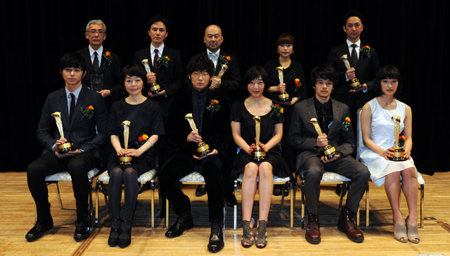 昨年度受賞者集合写真 - (C) キネマ旬報社