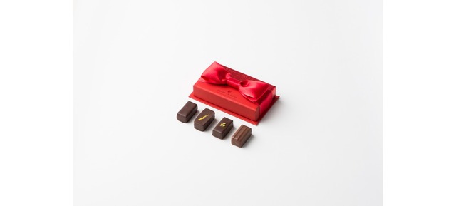 4種類のボンボン・ショコラを一度に味わえる4個入りの「コフレ・ビズ」（1,620円）