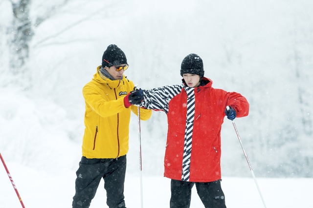 高杉真宙メイキングカット／連続ドラマW「東野圭吾 カッコウの卵は誰のもの」 - (C) WOWOW