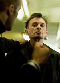 『トランスポーター3　アンリミテッド』　-(C) 2008 EUROPACORP-TF1 FILMS PRODUCTION-GRIVE PRODUCTIONS-APIPOULAI PROD