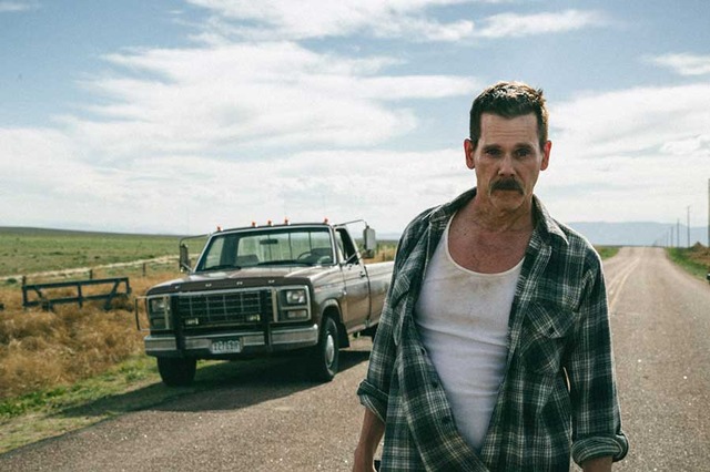 『COP CAR／コップ・カー』-(C)Cop Car LLC 2015