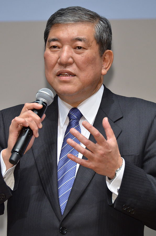 石破茂／「夢叶う、福井県（魔法のじゅうたん篇・考古学者篇）」「あの頃のわたしへ」完成披露上映イベント